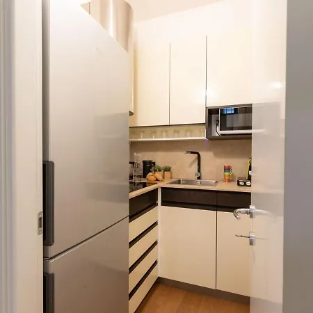 Appartamento Near River, Relax And Design Behind The Tower