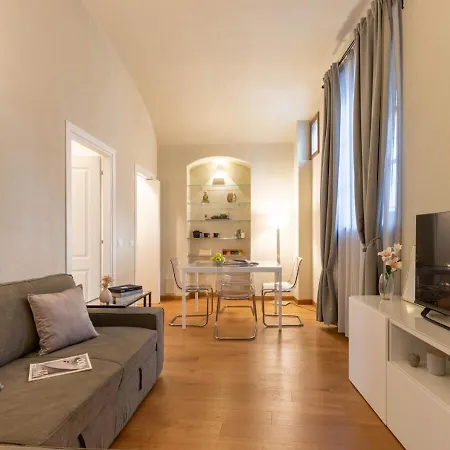 Appartamento Near River, Relax And Design Behind The Tower Pisa