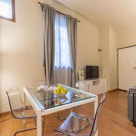 Appartamento Near River, Relax And Design Behind The Tower Pisa